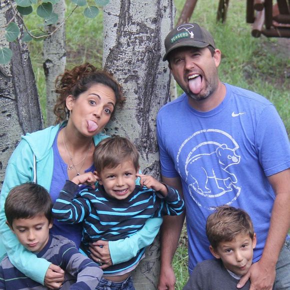 Meet your Posher, Lorisa - Picture 1 of 1